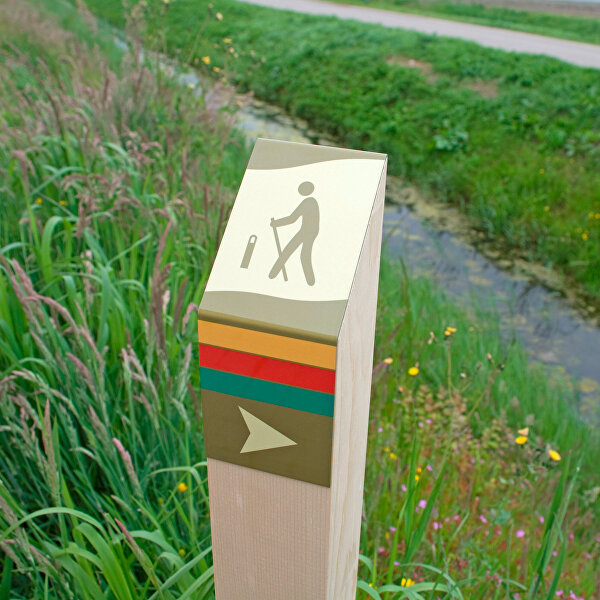 Subtiele maar robuuste bewegwijzering in natuurgebied | Visual Impact