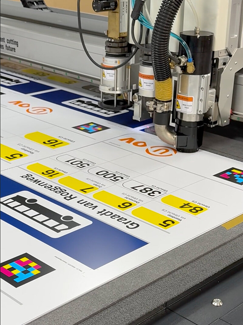 Productie 4100 bushalteborden voor Transdev | Visual Impact